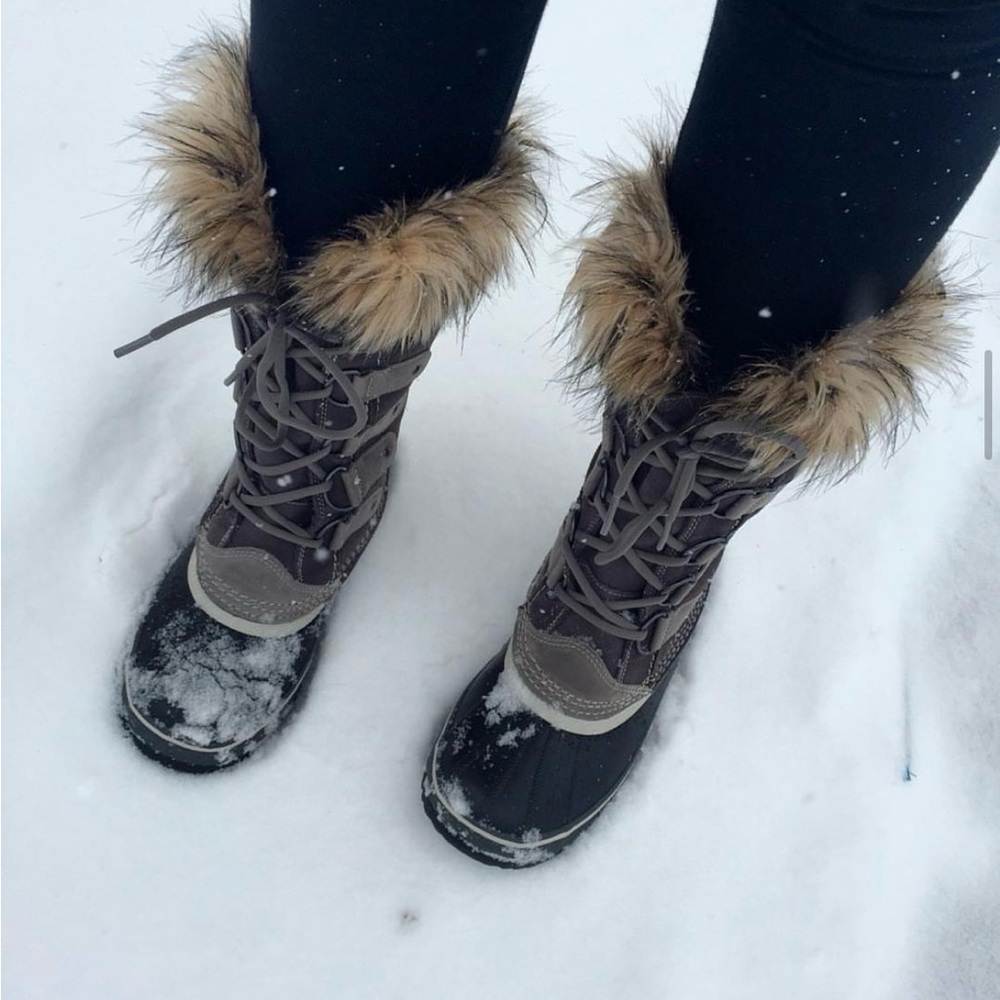Sorel Joan of Arc snow boots